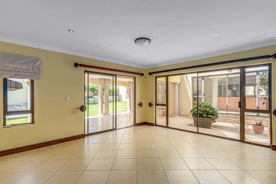 To Let 7 Bedroom Property for Rent in Dainfern Golf Estate Gauteng