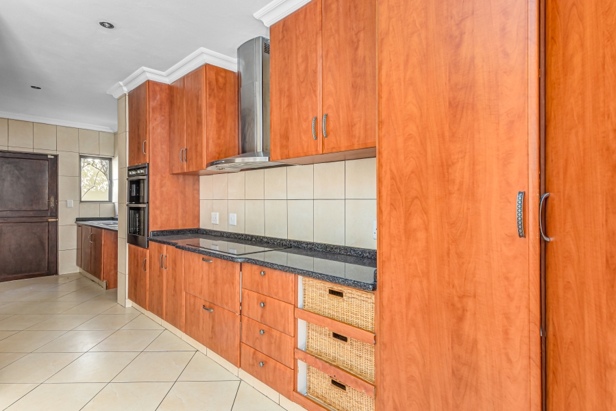 To Let 7 Bedroom Property for Rent in Dainfern Golf Estate Gauteng