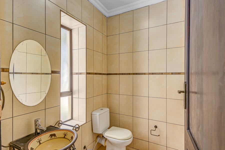 To Let 7 Bedroom Property for Rent in Dainfern Golf Estate Gauteng