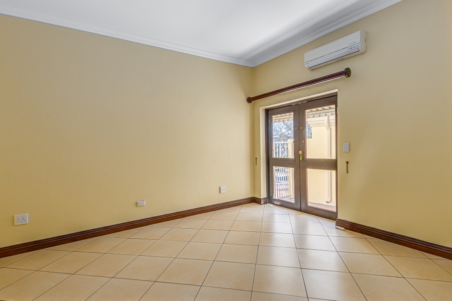 To Let 7 Bedroom Property for Rent in Dainfern Golf Estate Gauteng