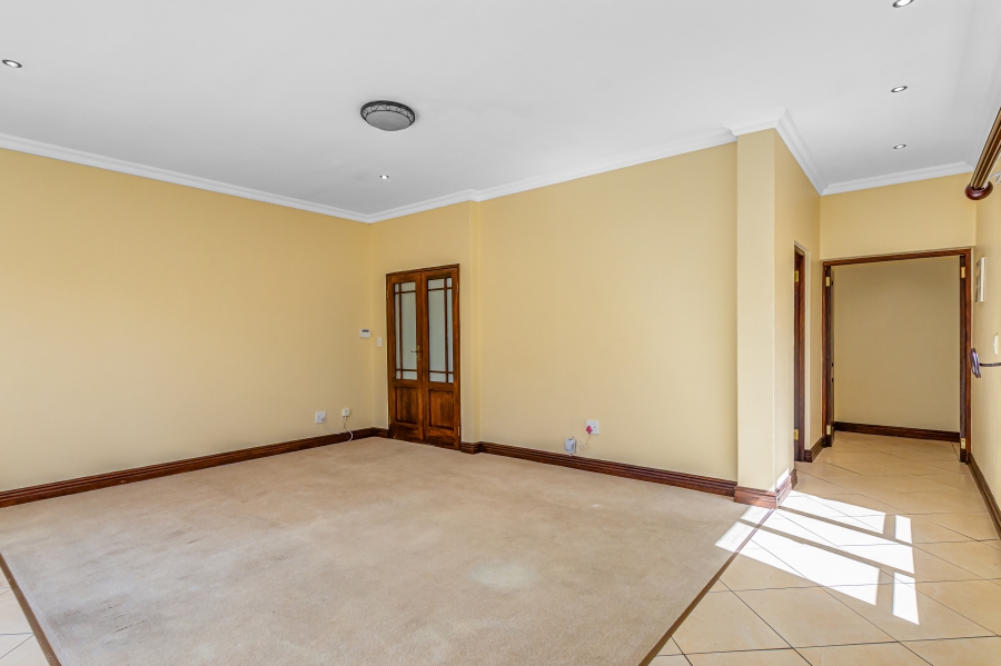 To Let 7 Bedroom Property for Rent in Dainfern Golf Estate Gauteng