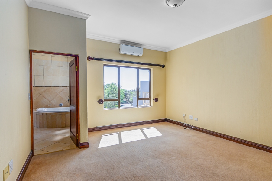 To Let 7 Bedroom Property for Rent in Dainfern Golf Estate Gauteng