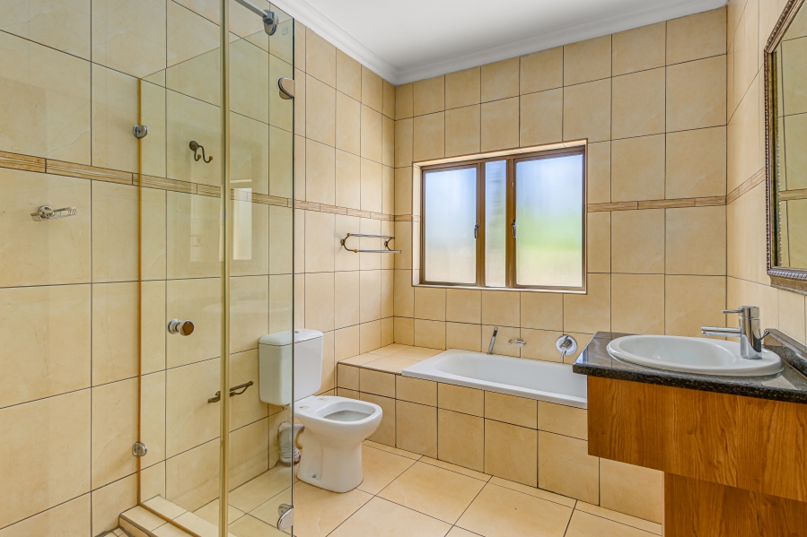 To Let 7 Bedroom Property for Rent in Dainfern Golf Estate Gauteng
