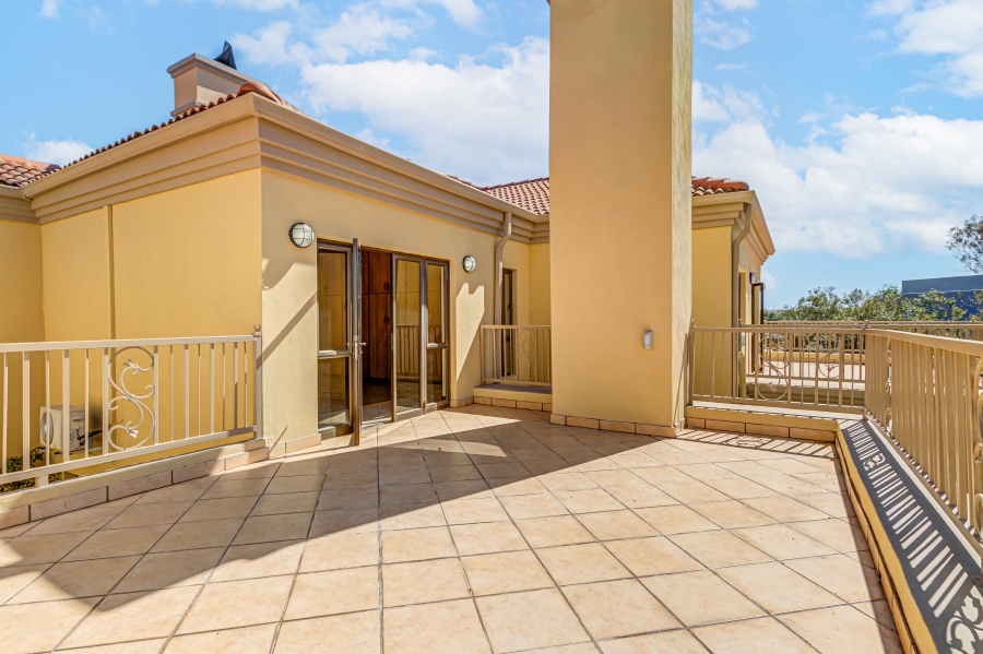 To Let 7 Bedroom Property for Rent in Dainfern Golf Estate Gauteng