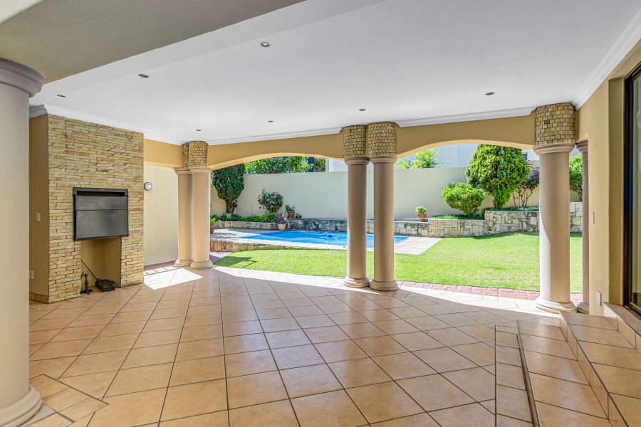To Let 7 Bedroom Property for Rent in Dainfern Golf Estate Gauteng