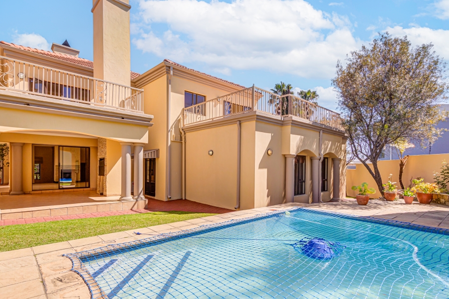To Let 7 Bedroom Property for Rent in Dainfern Golf Estate Gauteng