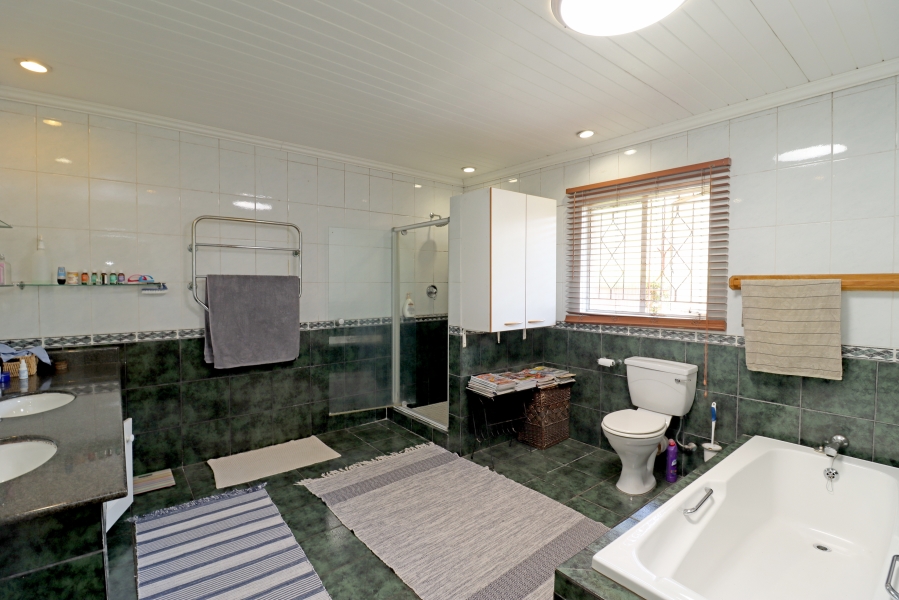 5 Bedroom Property for Sale in Bramley Gauteng