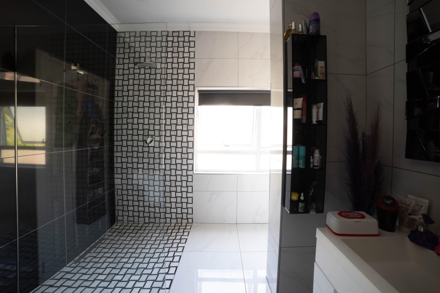 4 Bedroom Property for Sale in Douglasdale Gauteng
