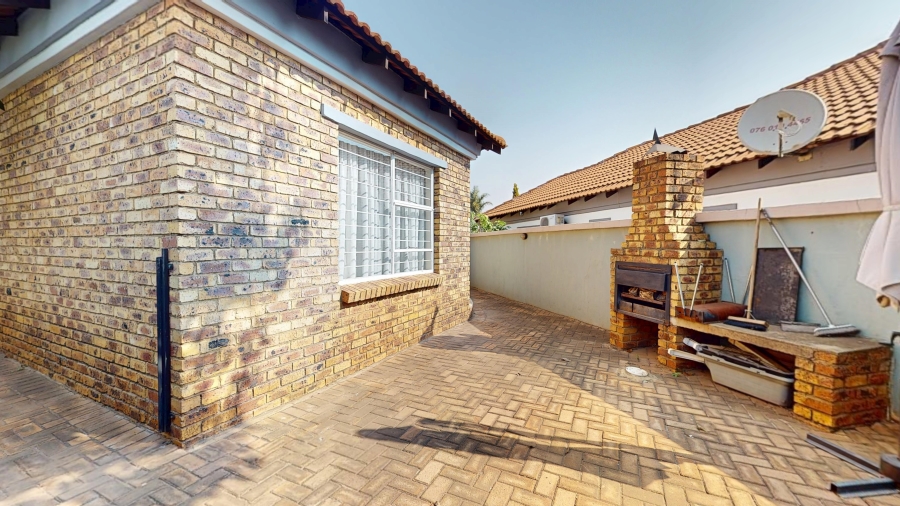 3 Bedroom Property for Sale in Witfield Gauteng