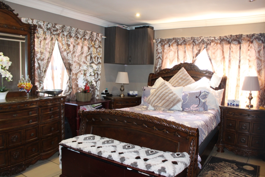 3 Bedroom Property for Sale in Roodepoort North Gauteng