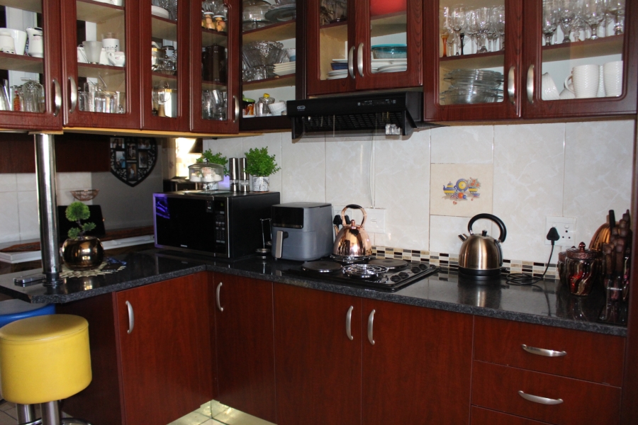 3 Bedroom Property for Sale in Roodepoort North Gauteng