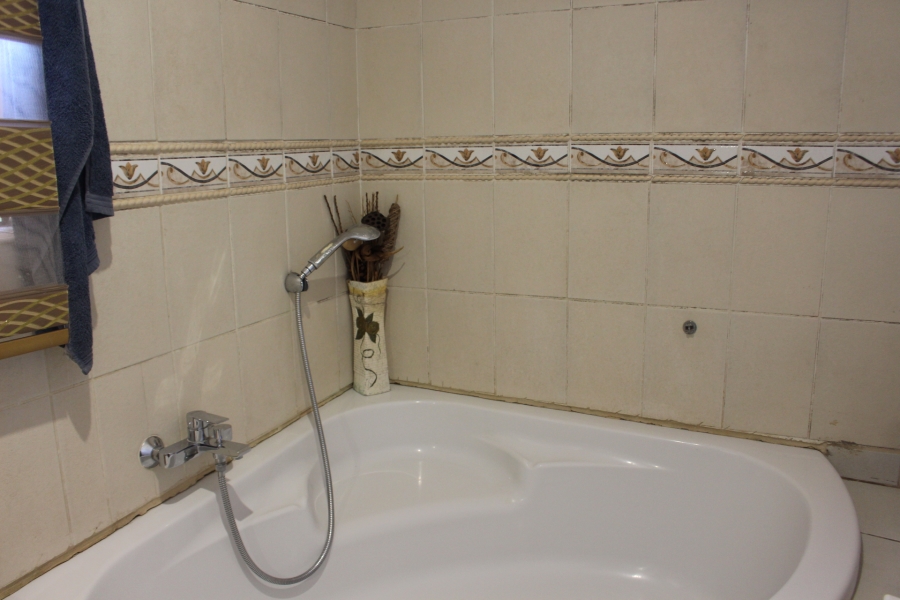 3 Bedroom Property for Sale in Roodepoort North Gauteng