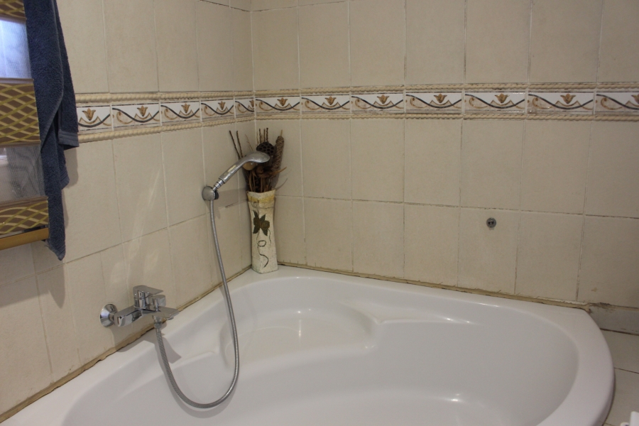 3 Bedroom Property for Sale in Roodepoort North Gauteng