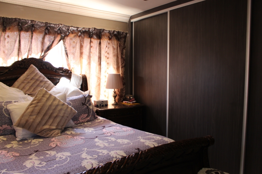 3 Bedroom Property for Sale in Roodepoort North Gauteng