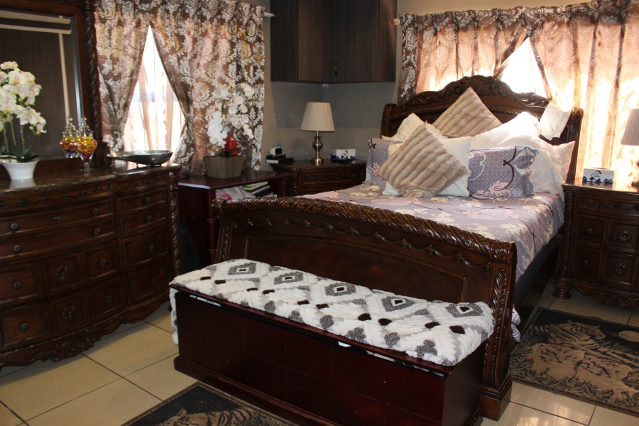 3 Bedroom Property for Sale in Roodepoort North Gauteng