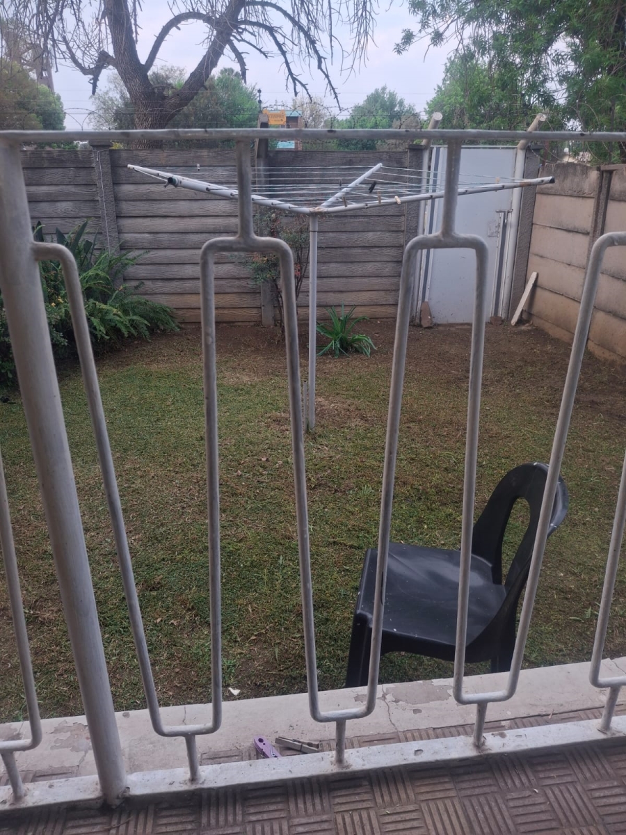 1 Bedroom Property for Sale in Vanderbijlpark CE 2 Gauteng