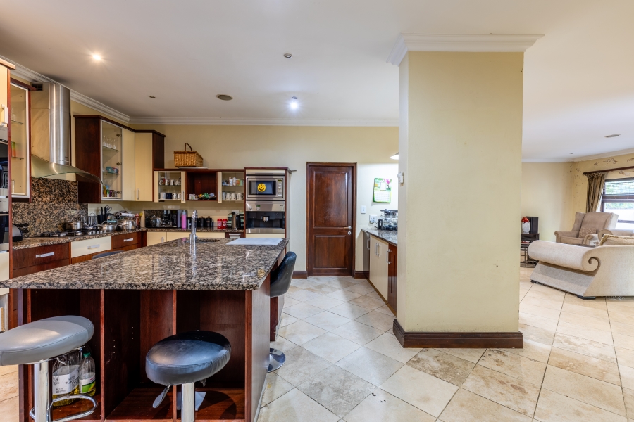 5 Bedroom Property for Sale in Broadacres Gauteng