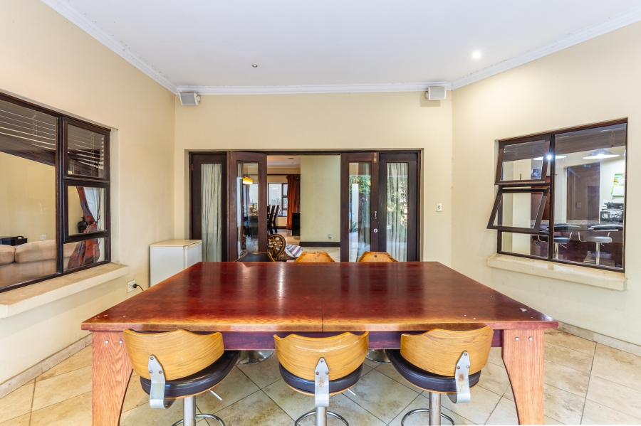 5 Bedroom Property for Sale in Broadacres Gauteng