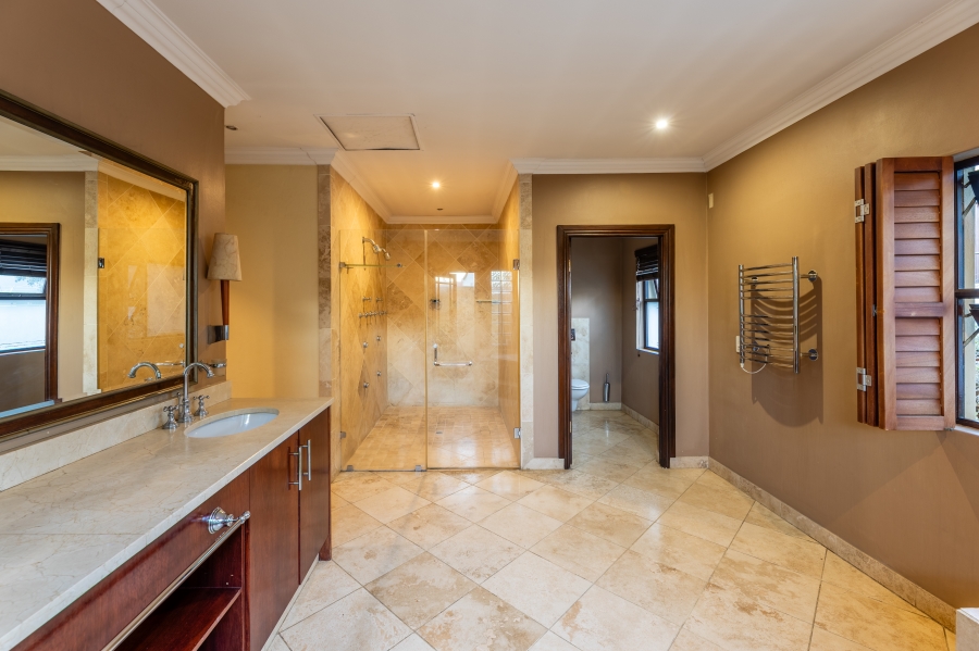5 Bedroom Property for Sale in Broadacres Gauteng