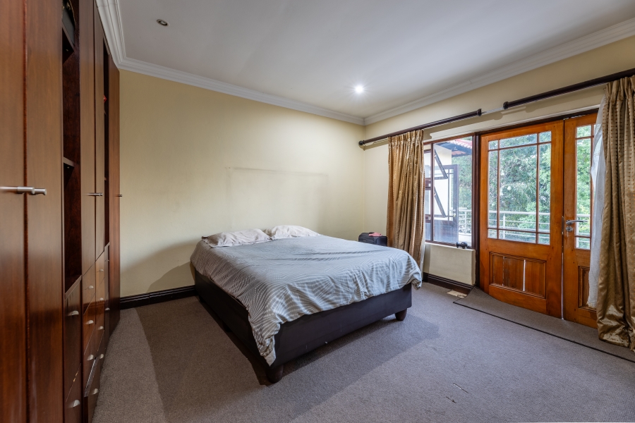 5 Bedroom Property for Sale in Broadacres Gauteng