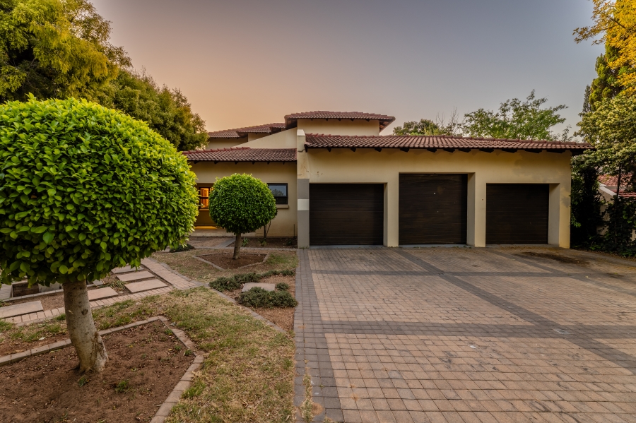 5 Bedroom Property for Sale in Broadacres Gauteng
