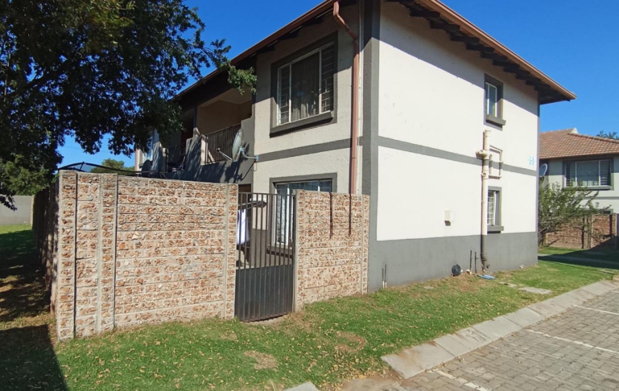 2 Bedroom Property for Sale in Parkrand Gauteng