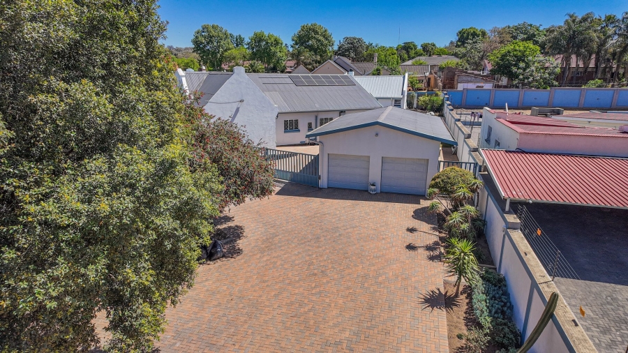 5 Bedroom Property for Sale in Lambton Gauteng