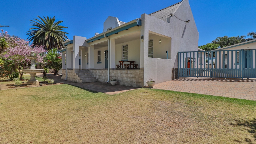 5 Bedroom Property for Sale in Lambton Gauteng