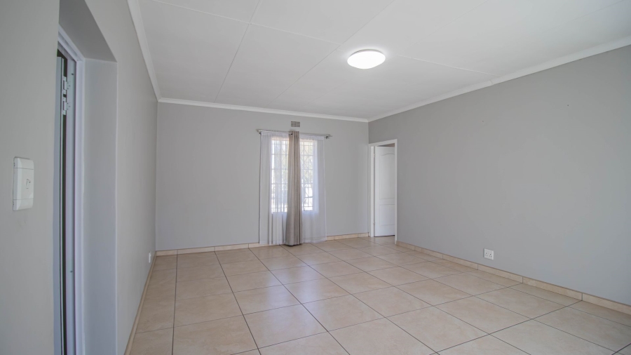 5 Bedroom Property for Sale in Lambton Gauteng