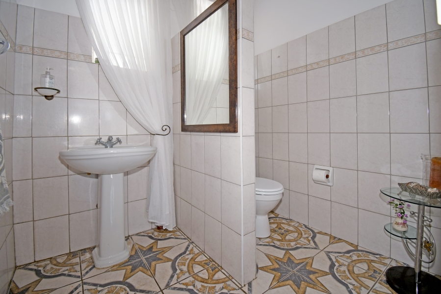 5 Bedroom Property for Sale in Northcliff Gauteng