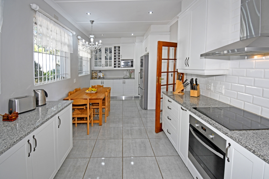 5 Bedroom Property for Sale in Northcliff Gauteng