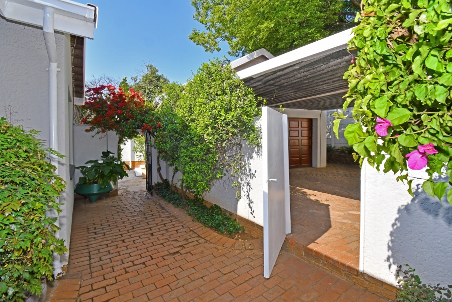 5 Bedroom Property for Sale in Northcliff Gauteng