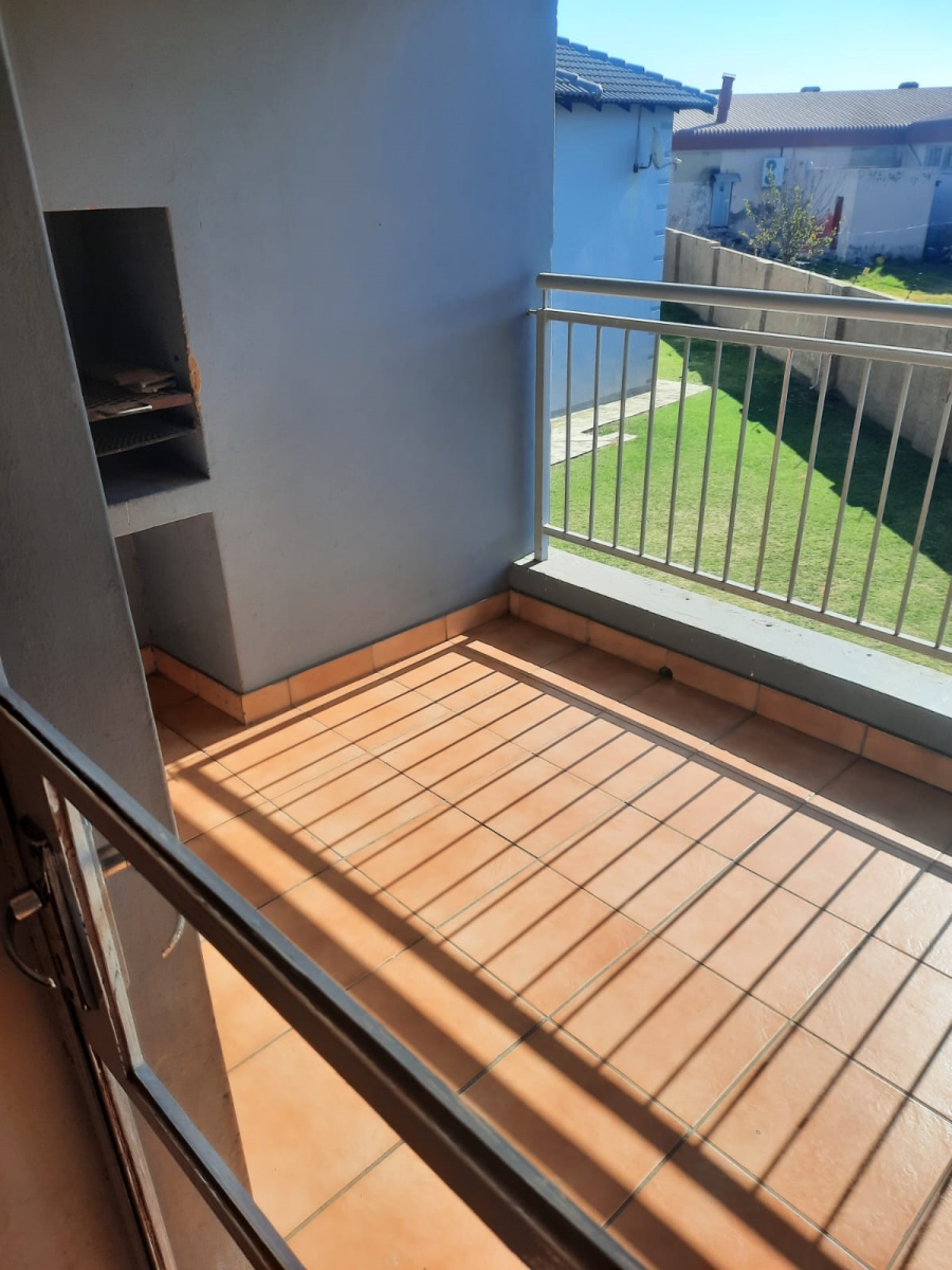 2 Bedroom Property for Sale in Crystal Park Gauteng