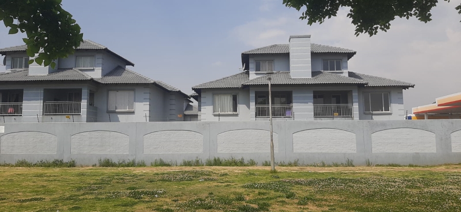 2 Bedroom Property for Sale in Crystal Park Gauteng