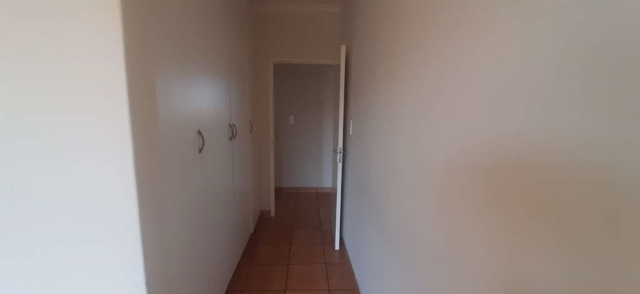 2 Bedroom Property for Sale in Crystal Park Gauteng