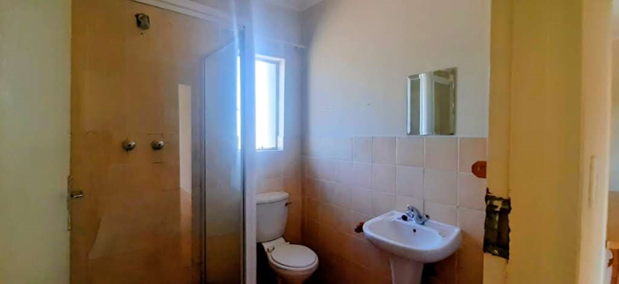 2 Bedroom Property for Sale in Crystal Park Gauteng