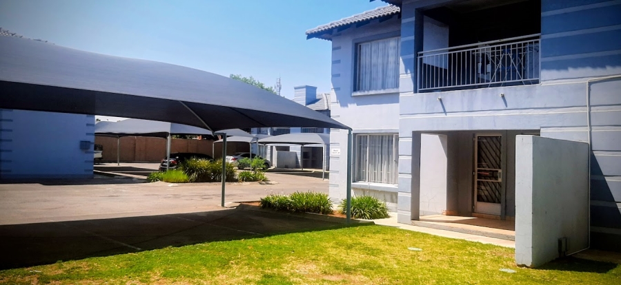 2 Bedroom Property for Sale in Crystal Park Gauteng