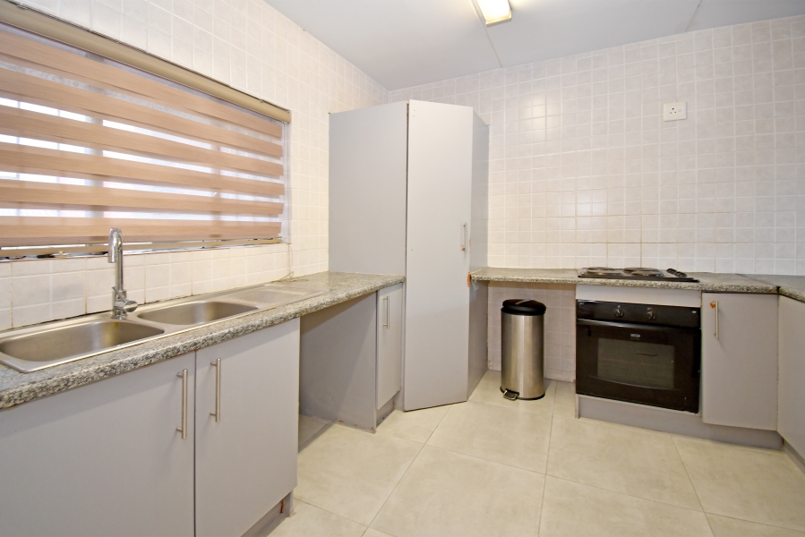 2 Bedroom Property for Sale in Bloubosrand Gauteng