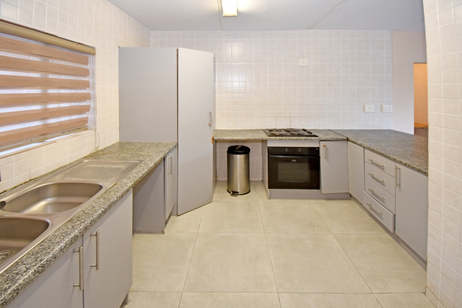 2 Bedroom Property for Sale in Bloubosrand Gauteng