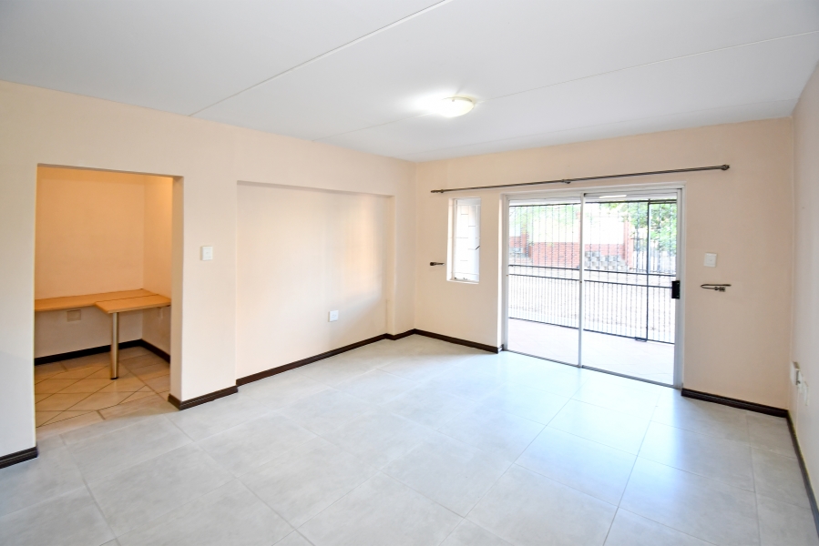 2 Bedroom Property for Sale in Bloubosrand Gauteng