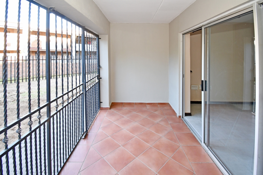 2 Bedroom Property for Sale in Bloubosrand Gauteng
