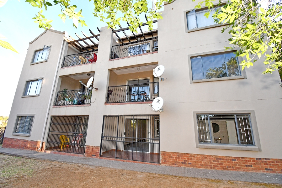 2 Bedroom Property for Sale in Bloubosrand Gauteng