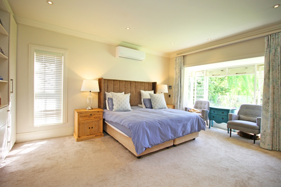 4 Bedroom Property for Sale in Hurlingham Gauteng
