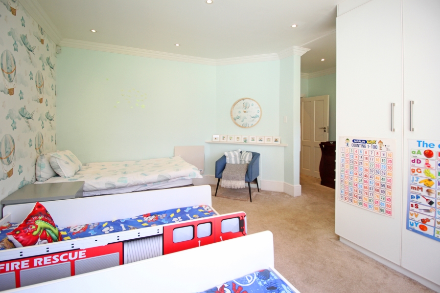 4 Bedroom Property for Sale in Hurlingham Gauteng
