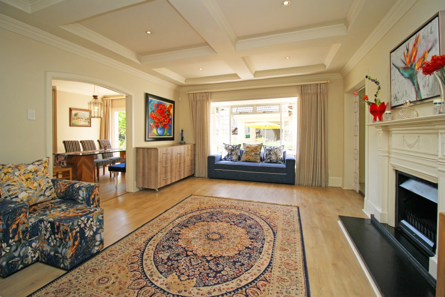 4 Bedroom Property for Sale in Hurlingham Gauteng