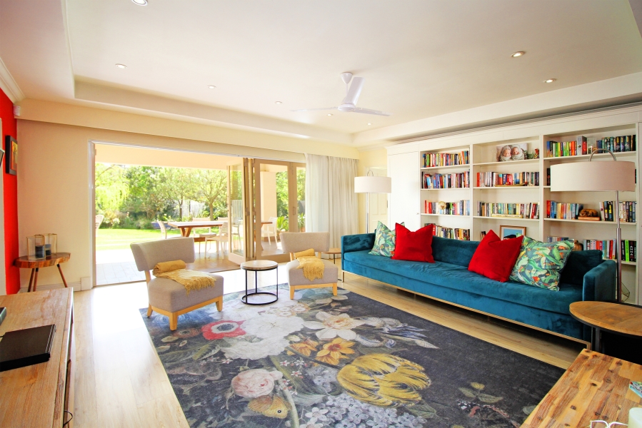 4 Bedroom Property for Sale in Hurlingham Gauteng