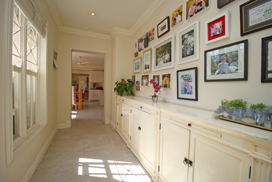 4 Bedroom Property for Sale in Hurlingham Gauteng