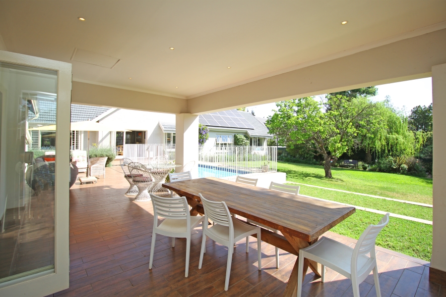 4 Bedroom Property for Sale in Hurlingham Gauteng