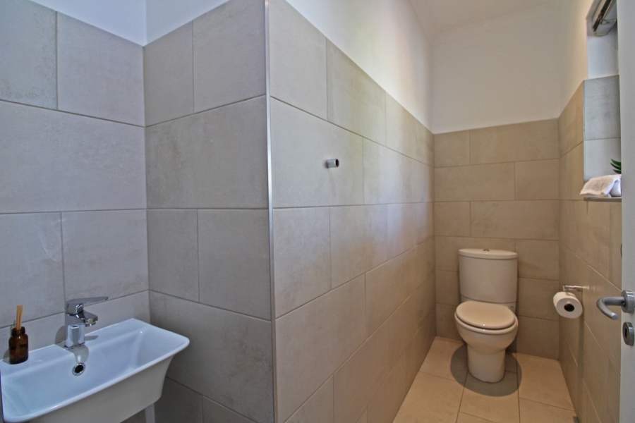 2 Bedroom Property for Sale in Bryanston Gauteng