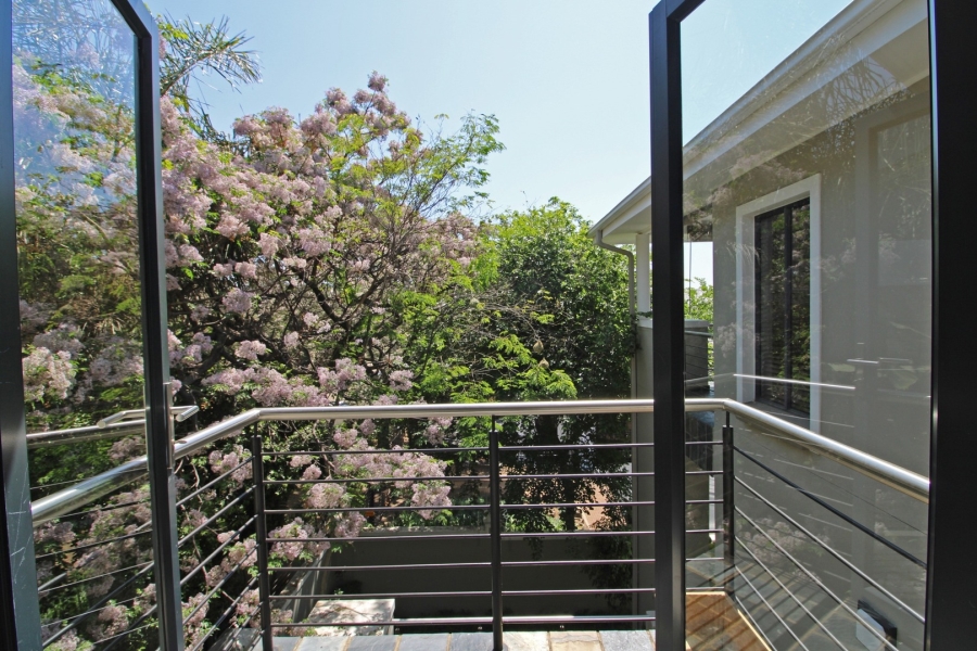 2 Bedroom Property for Sale in Bryanston Gauteng
